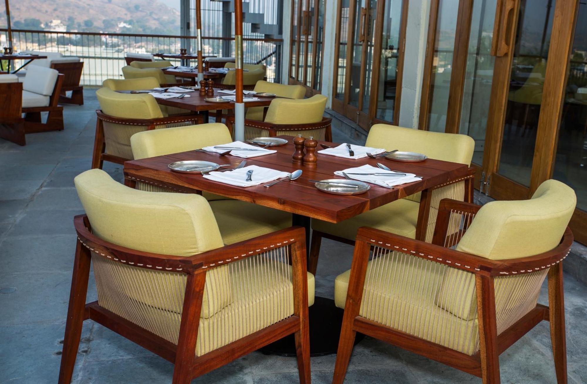 Raas Devigarh Hotel Delwara Bagian luar foto
