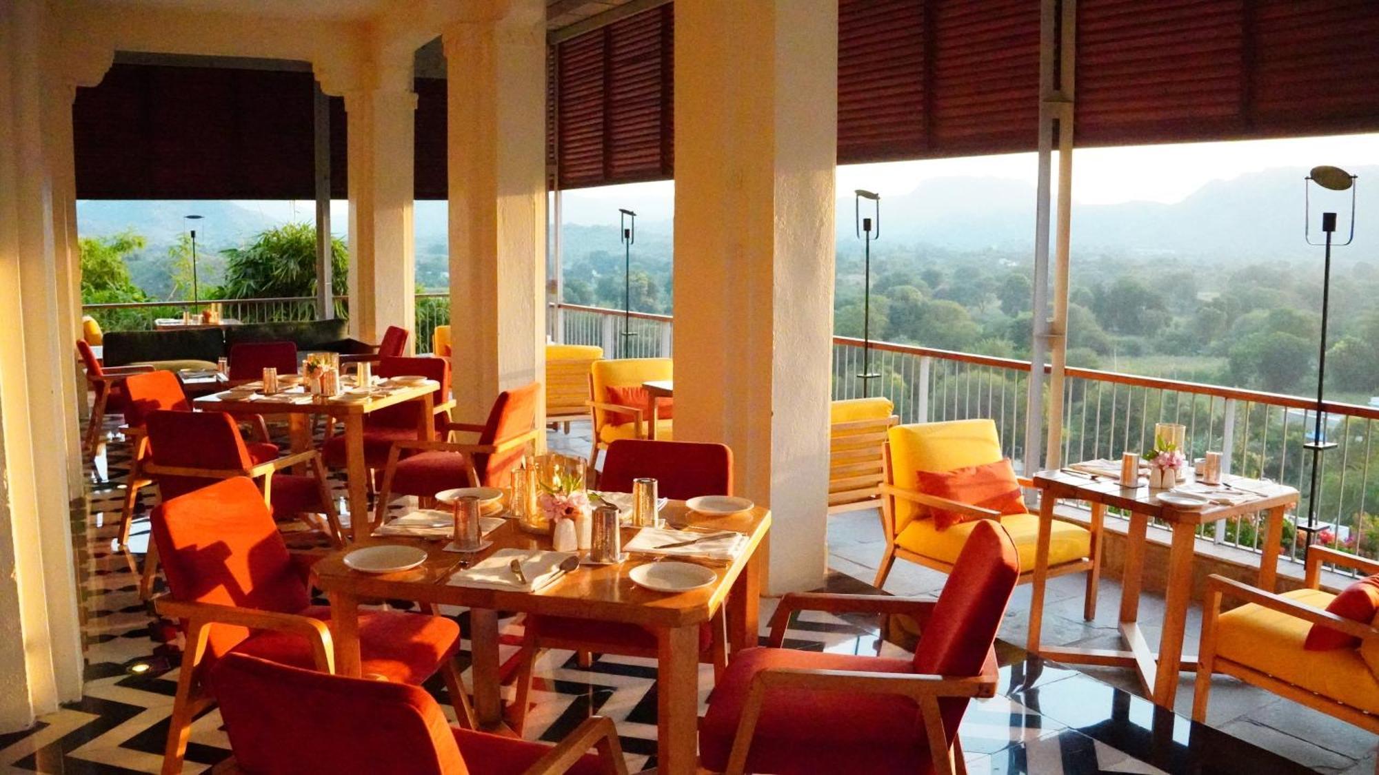 Raas Devigarh Hotel Delwara Bagian luar foto