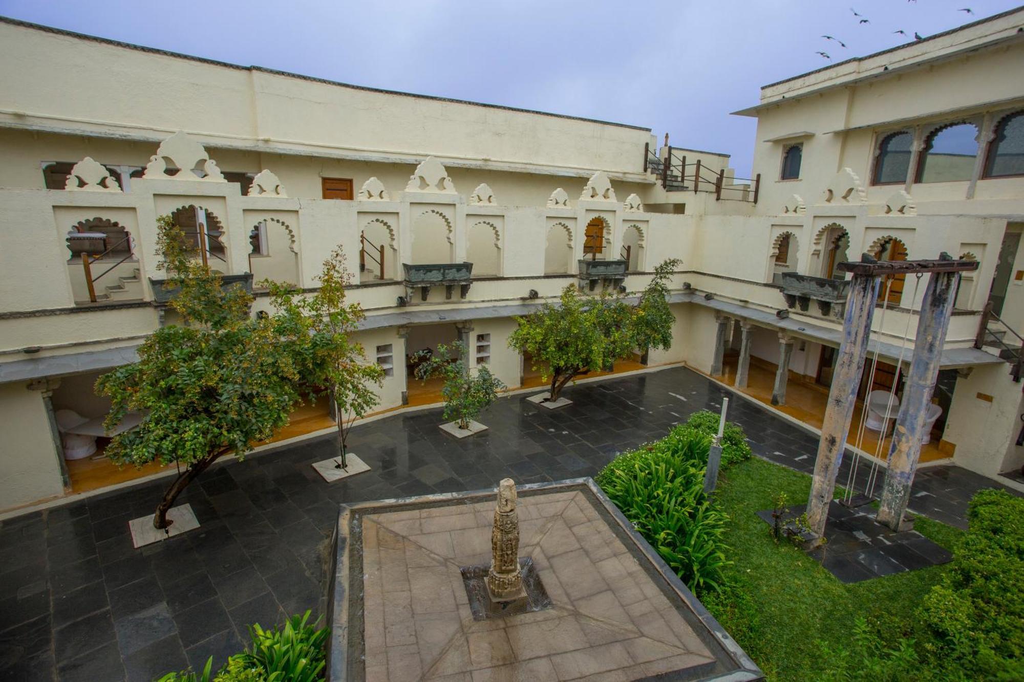Raas Devigarh Hotel Delwara Bagian luar foto