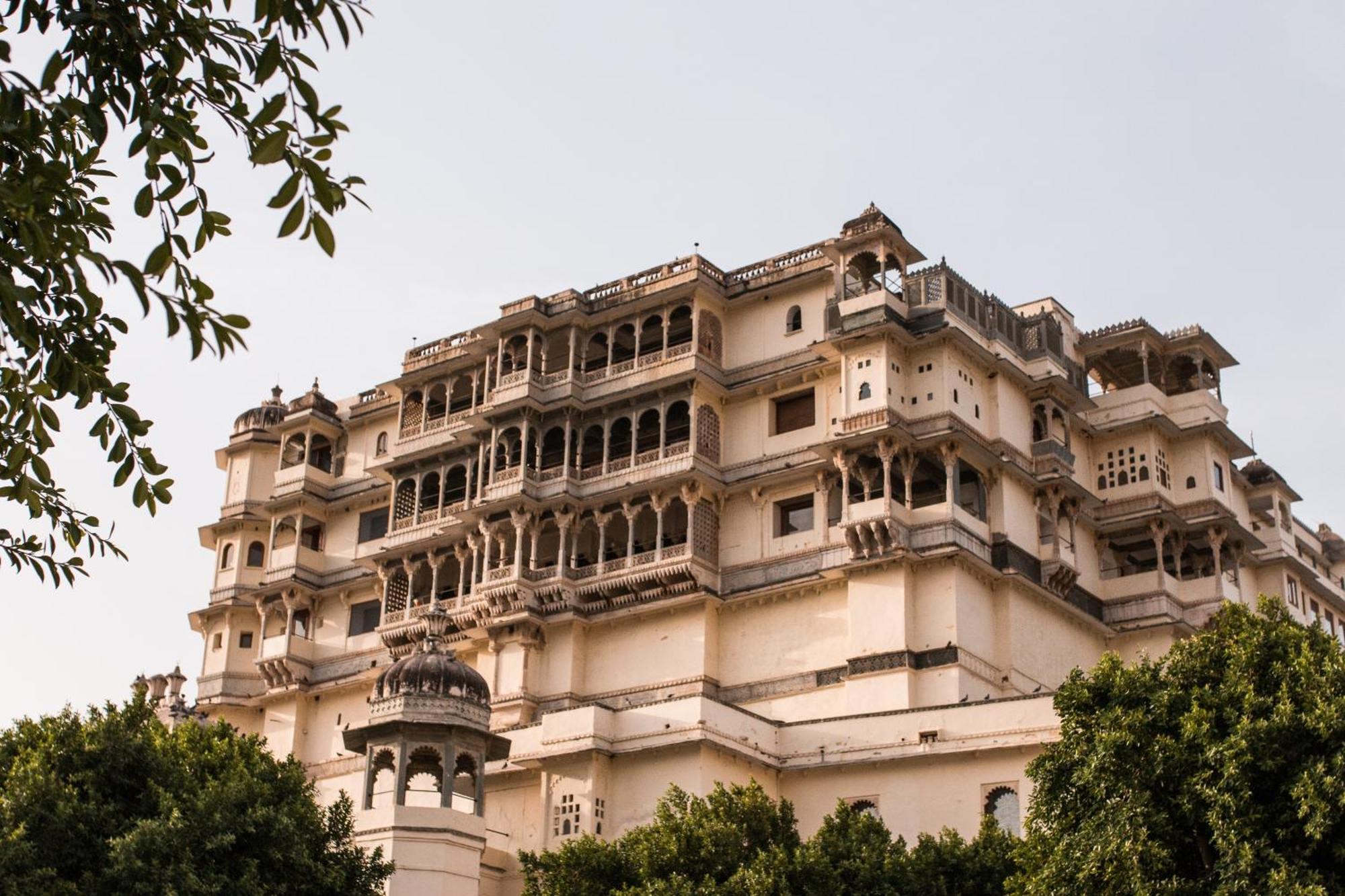 Raas Devigarh Hotel Delwara Bagian luar foto