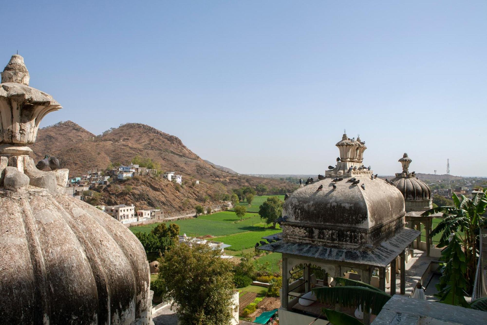 Raas Devigarh Hotel Delwara Bagian luar foto