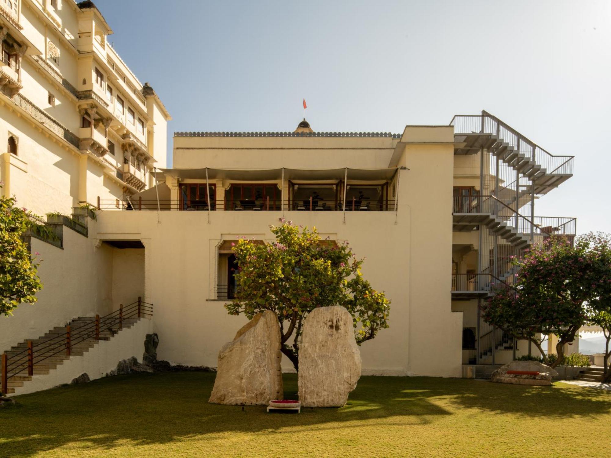 Raas Devigarh Hotel Delwara Bagian luar foto