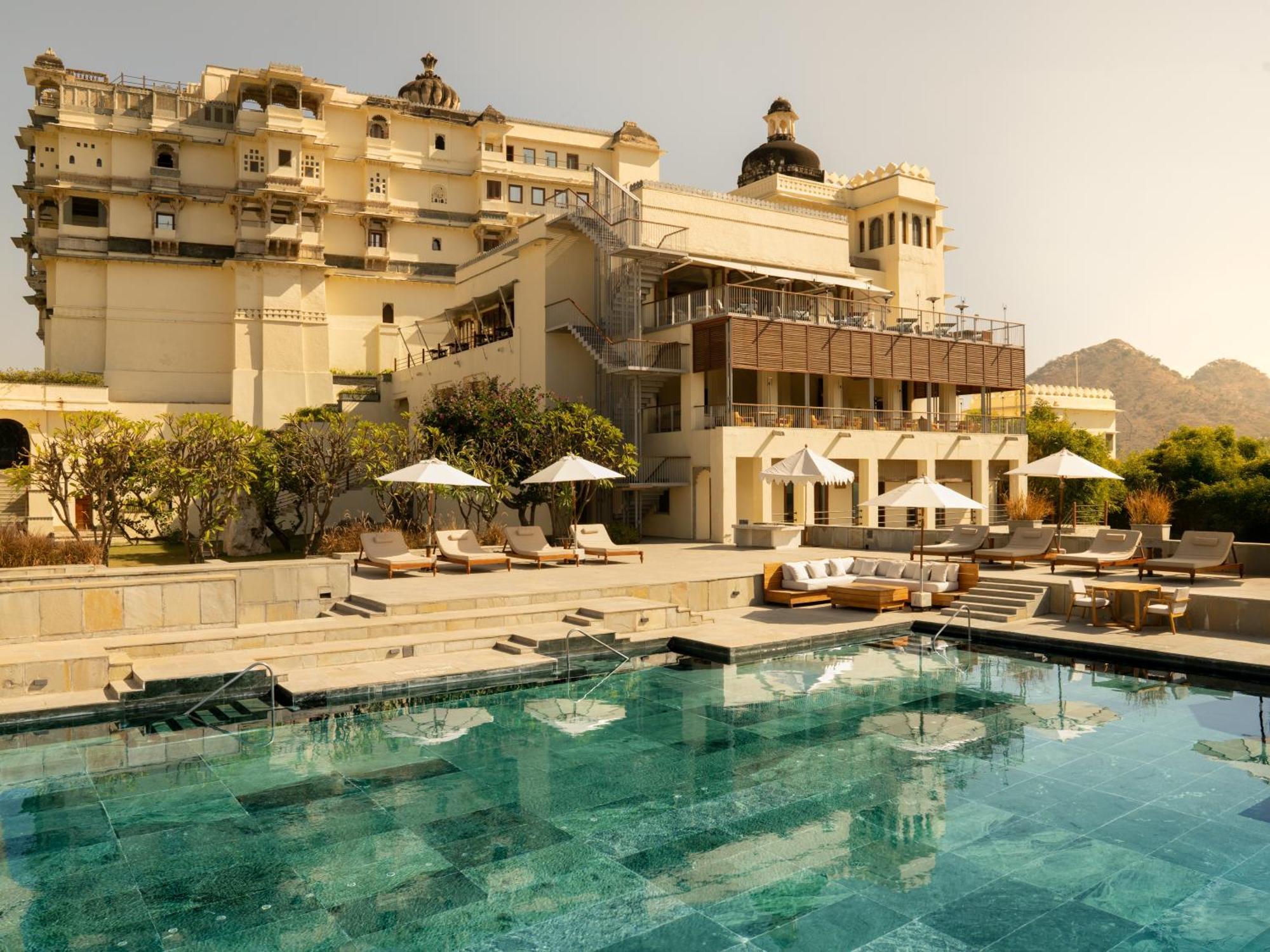 Raas Devigarh Hotel Delwara Bagian luar foto