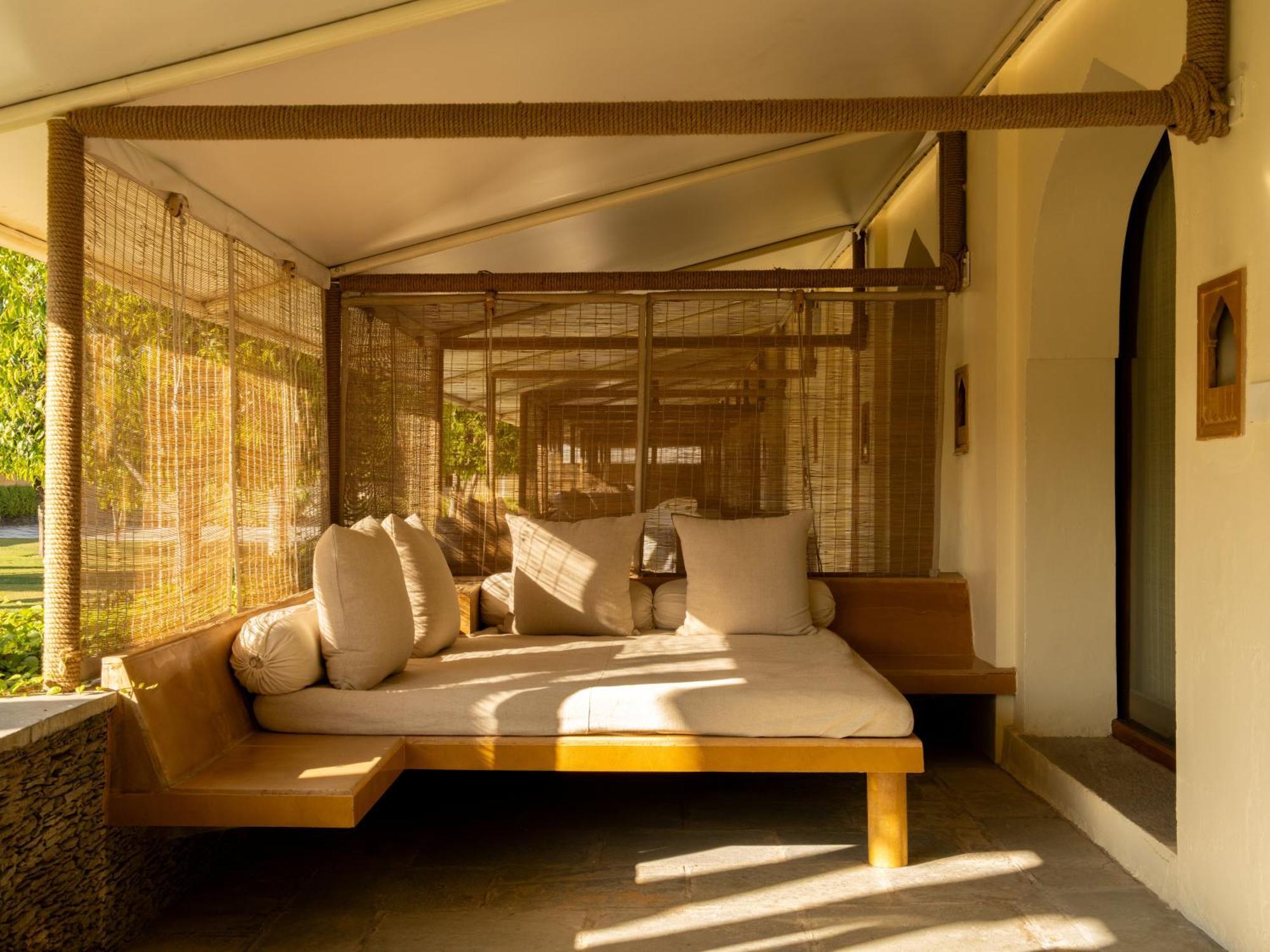 Raas Devigarh Hotel Delwara Bagian luar foto