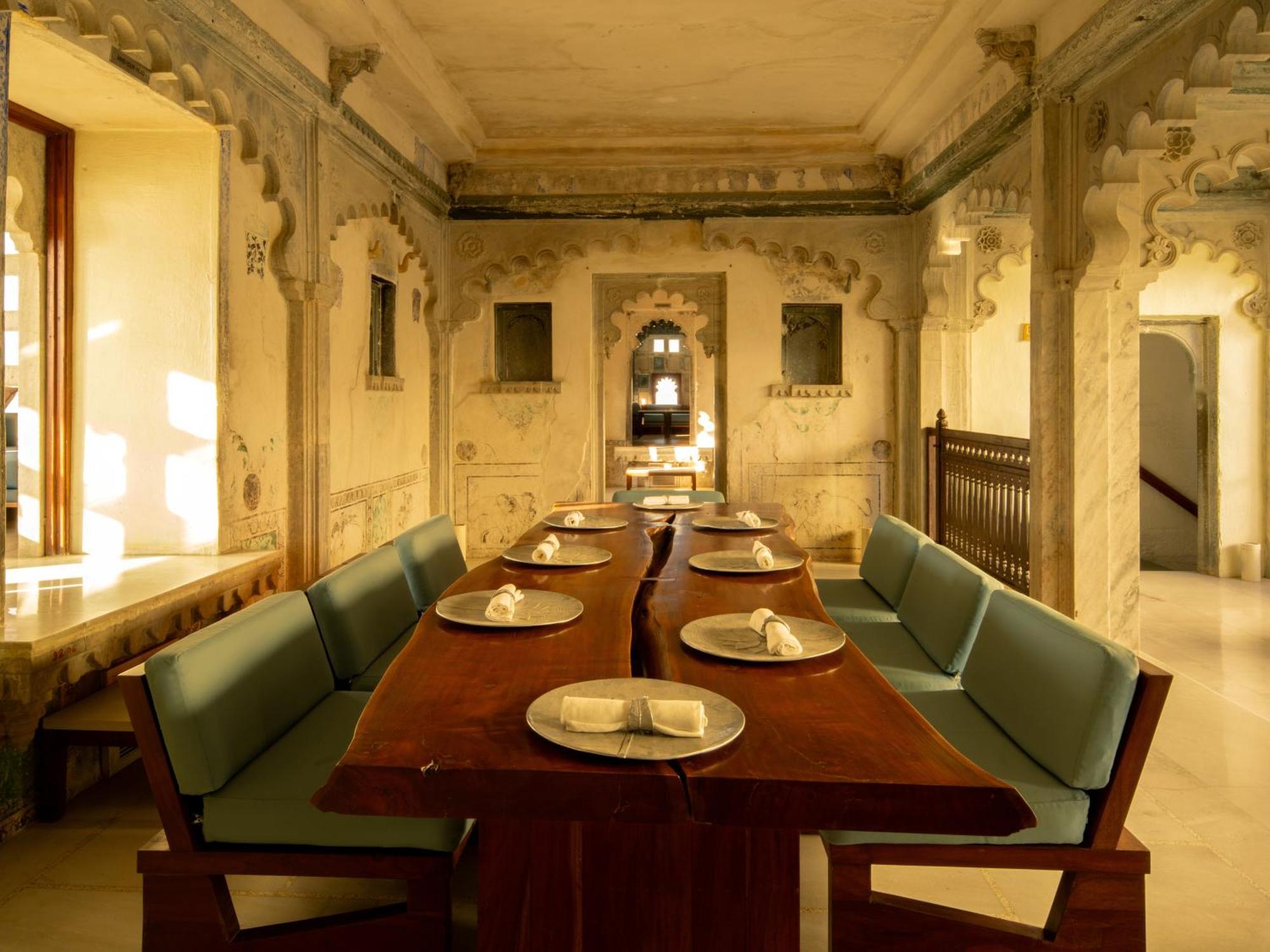 Raas Devigarh Hotel Delwara Bagian luar foto